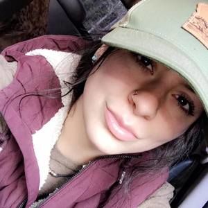 Meet your Posher, Hailey